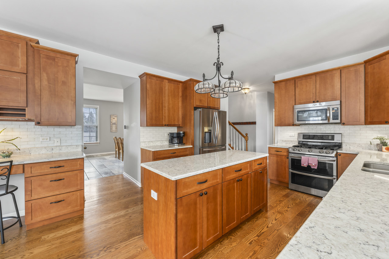 1575 Old Forge Road Bartlett, IL 60103 - Photo 12 of 52