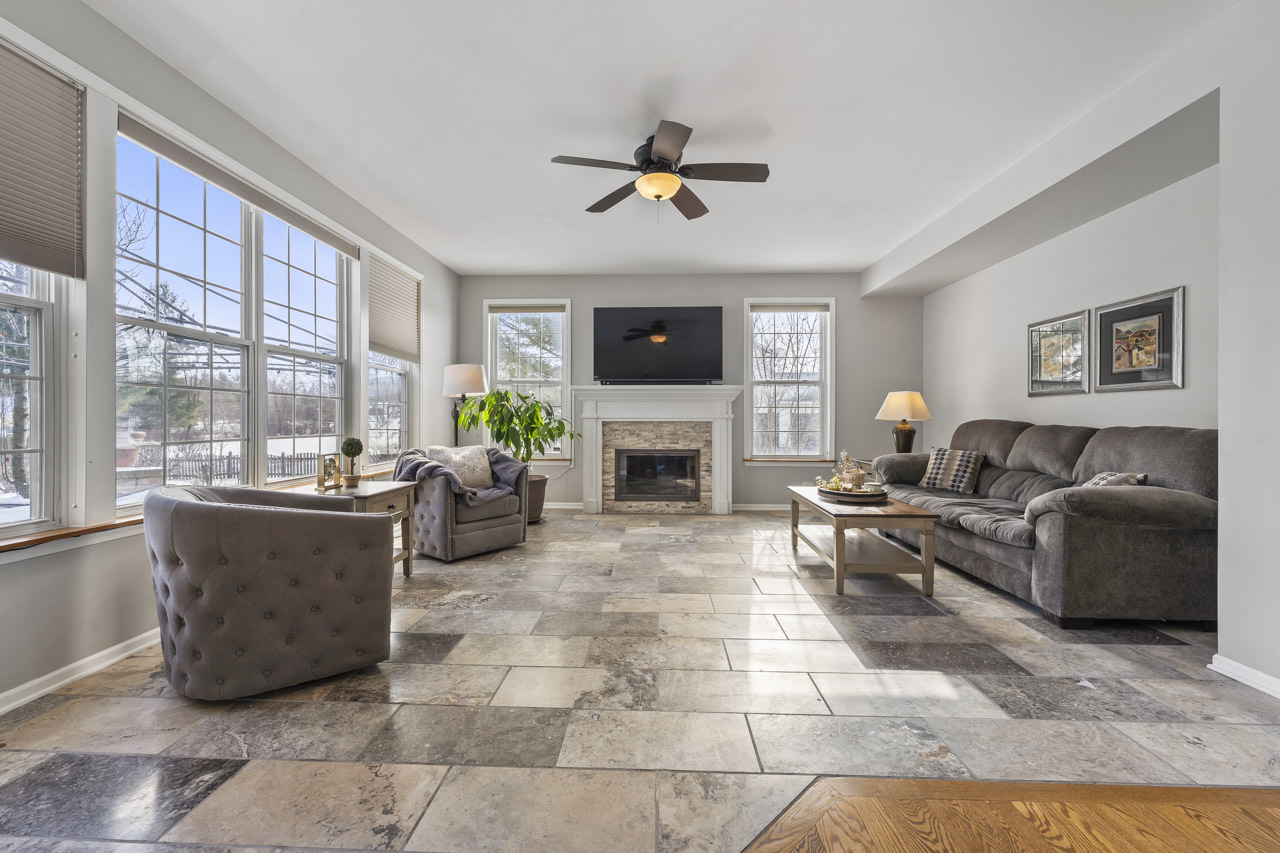 1575 Old Forge Road Bartlett, IL 60103 - Photo 18 of 52