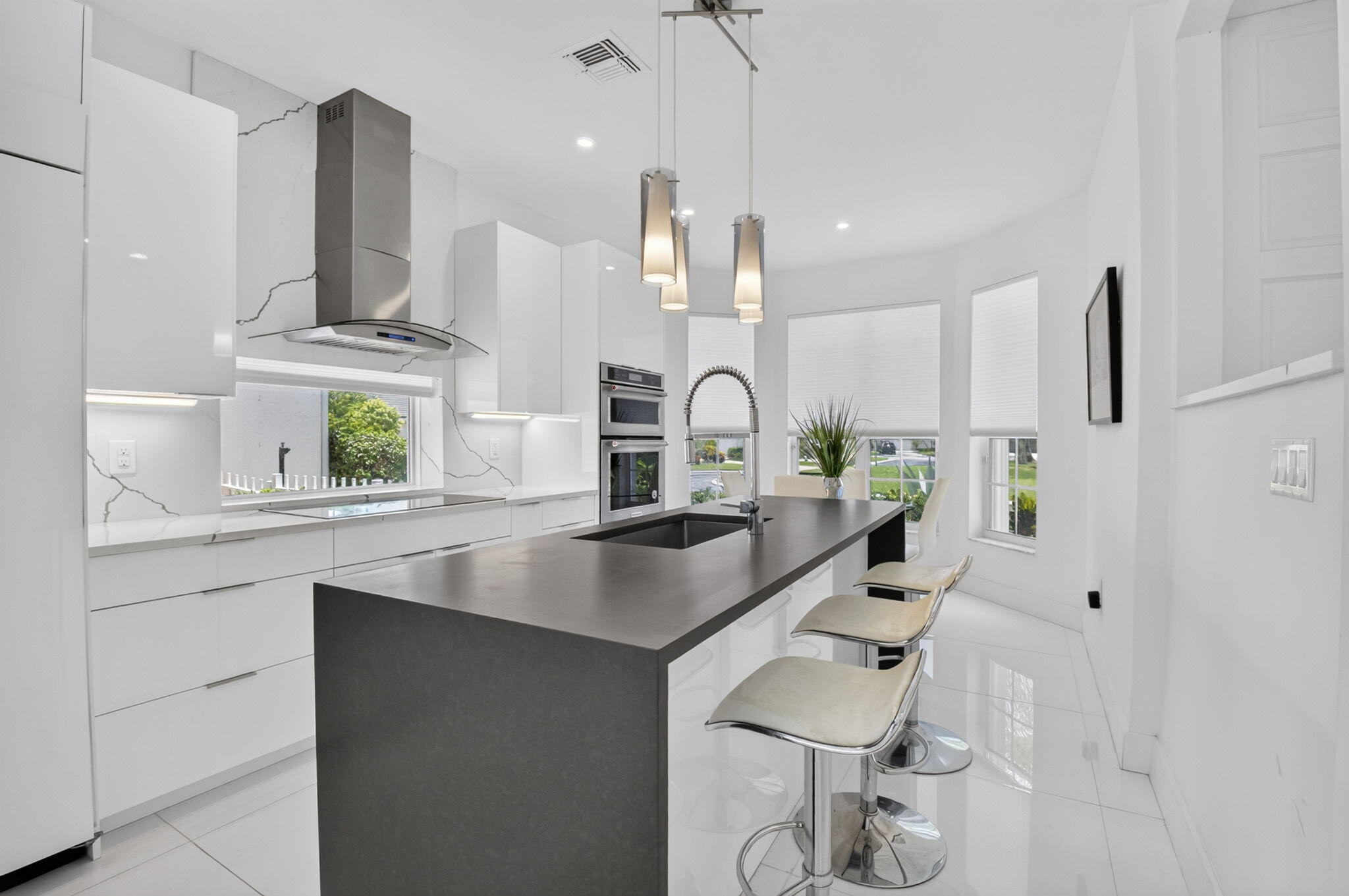 5835 Northwest 42nd Terrace Boca Raton, FL 33496 - Photo 13 of 48 18-web-or-mls-DSC_8564