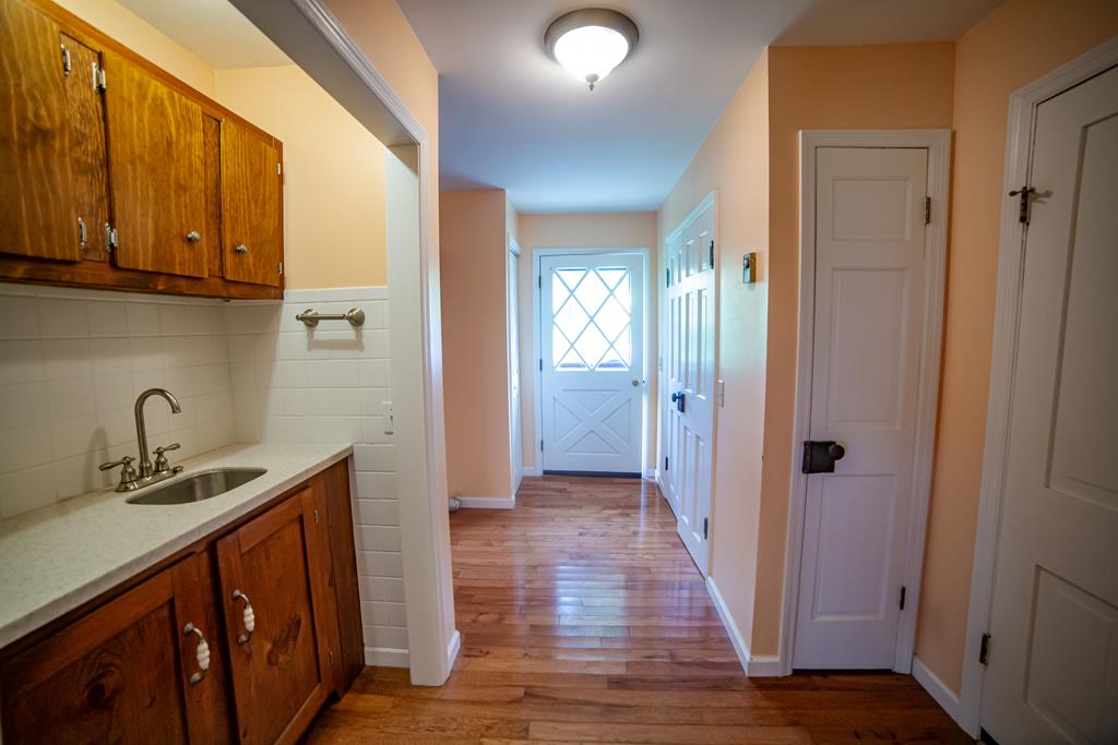 1633 West End Road Tazewell, VA 24651 - Photo 35 of 40 Gallery Image 35