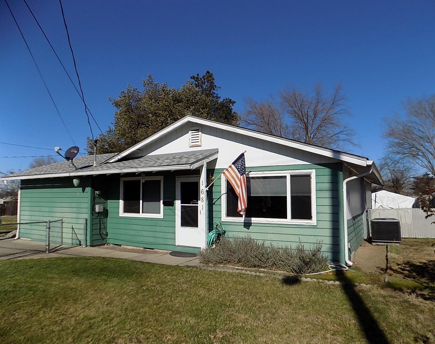 1681 Roberts Road Medford, OR 97504 - Photo 3 of 20 Additional Photo