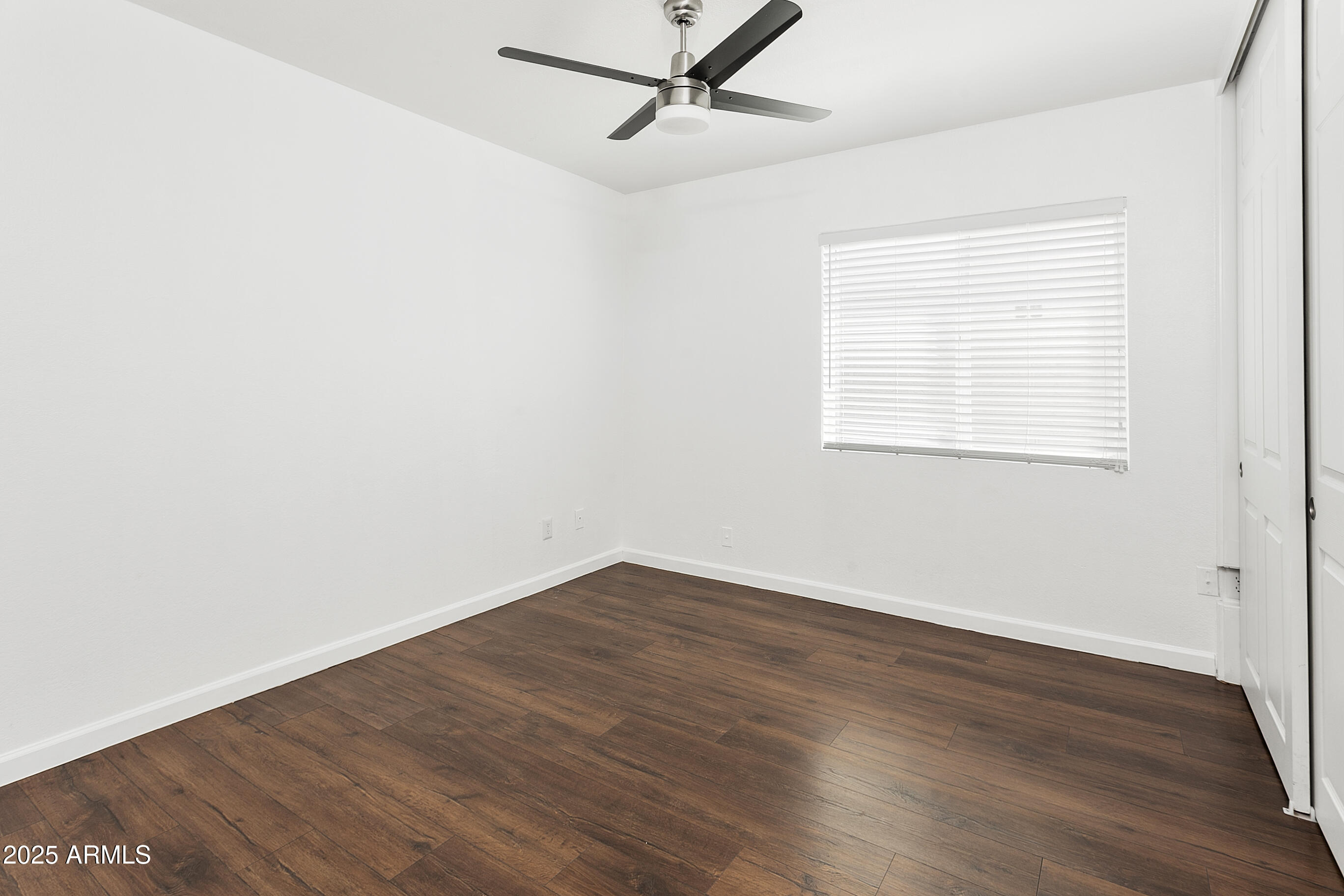 1527 East Westwind Way Tempe, AZ 85283 - Photo 12 of 25 1527EWestwindway012