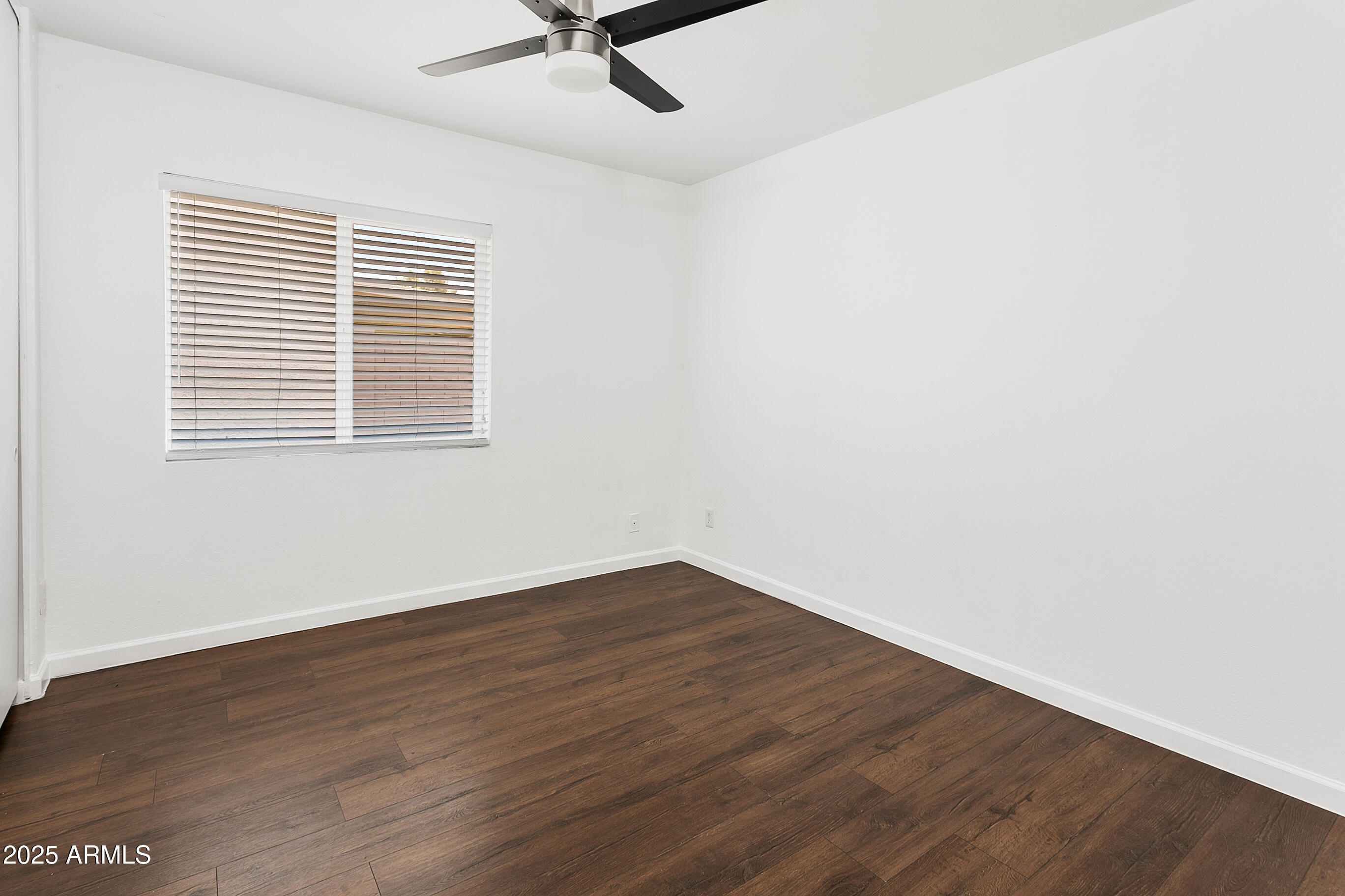 1527 East Westwind Way Tempe, AZ 85283 - Photo 14 of 25 1527EWestwindway014