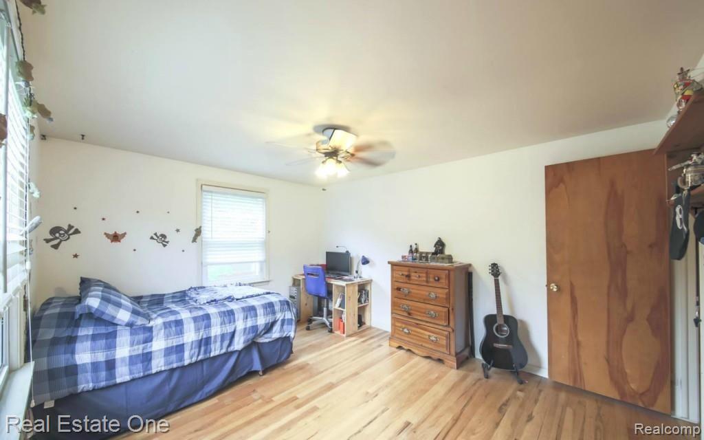 32247 Bonnet Hill Road Farmington Hills, MI 48334 - Photo 18 of 25