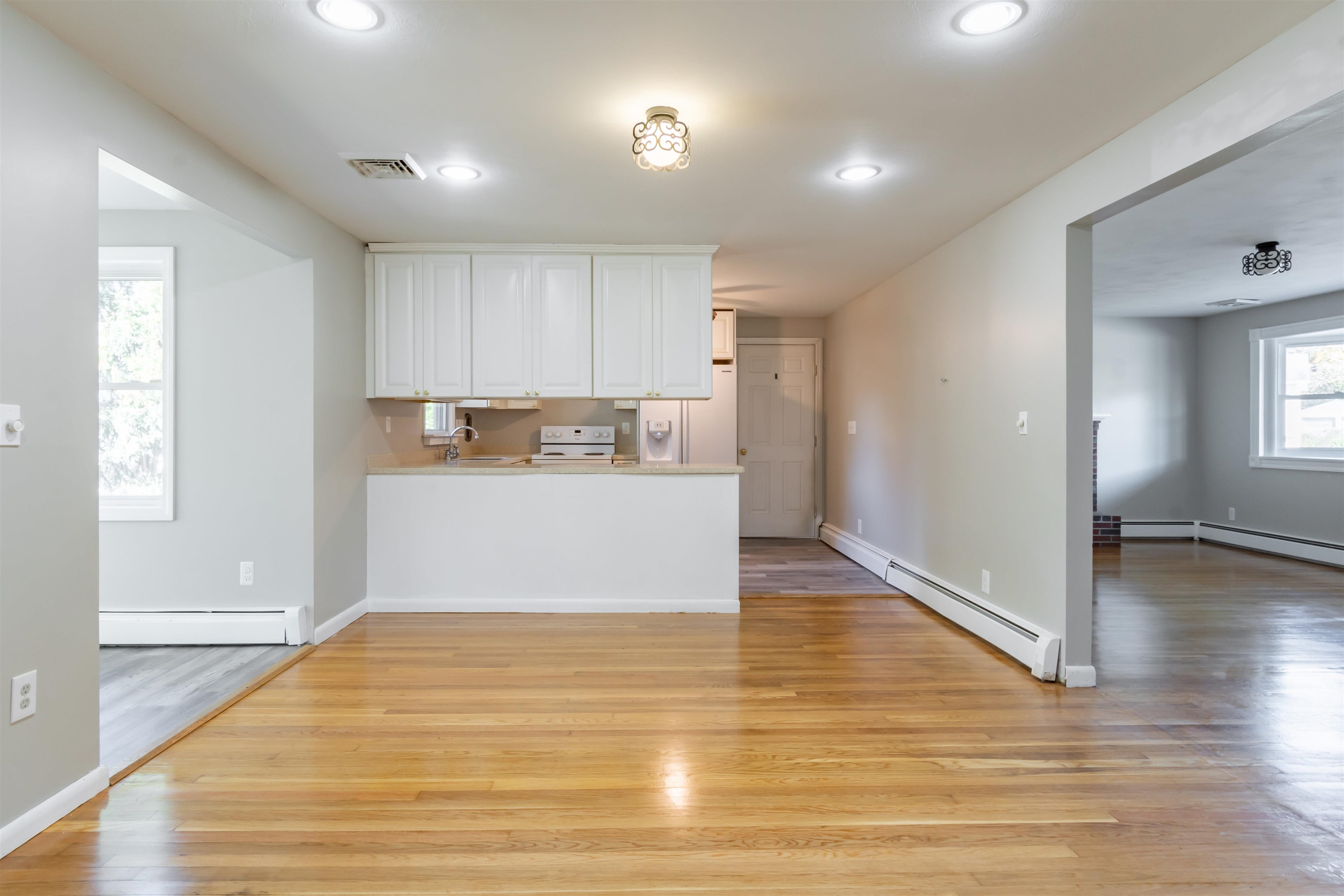 8 Stonehaven Road Nashua, NH 03062 - Photo 14 of 20