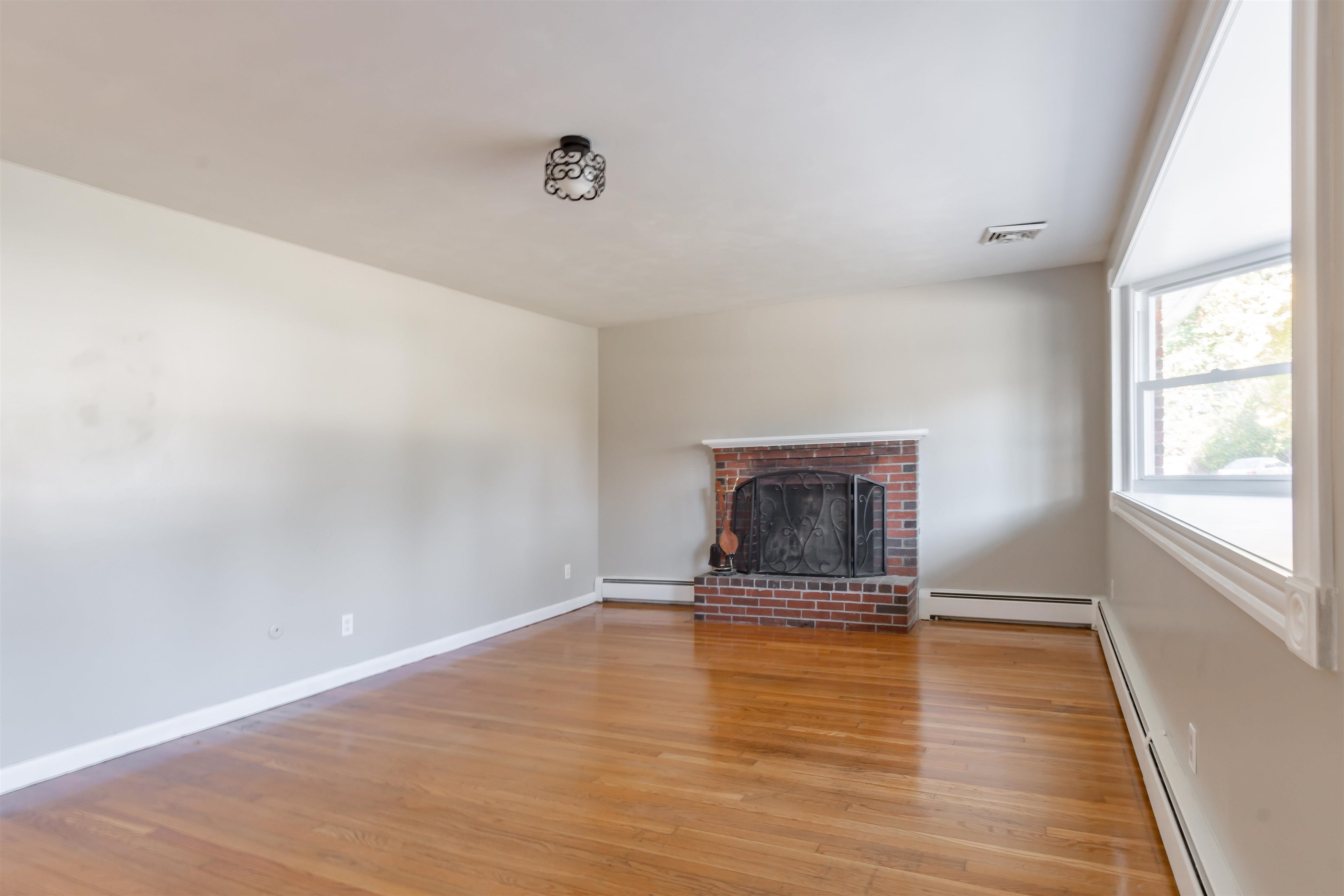 8 Stonehaven Road Nashua, NH 03062 - Photo 15 of 20