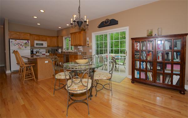 29 Joseph Road Shrewsbury, MA 01545 - Photo 4 of 14 Gallery Image 4
