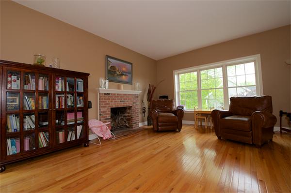 29 Joseph Road Shrewsbury, MA 01545 - Photo 6 of 14 Gallery Image 6