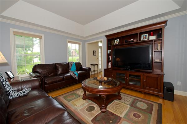 29 Joseph Road Shrewsbury, MA 01545 - Photo 7 of 14 Gallery Image 7