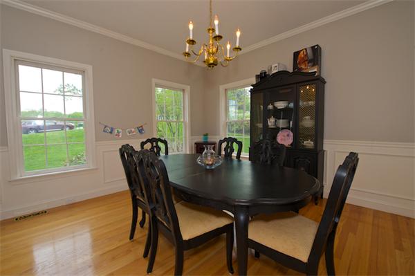 29 Joseph Road Shrewsbury, MA 01545 - Photo 8 of 14 Gallery Image 8