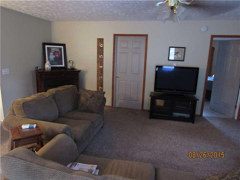 1199 Brush Run Road Washington, PA 15301 - Photo 11 of 25 Family Room.
