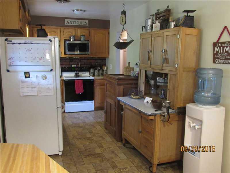 1199 Brush Run Road Washington, PA 15301 - Photo 8 of 25 Kitchen.
