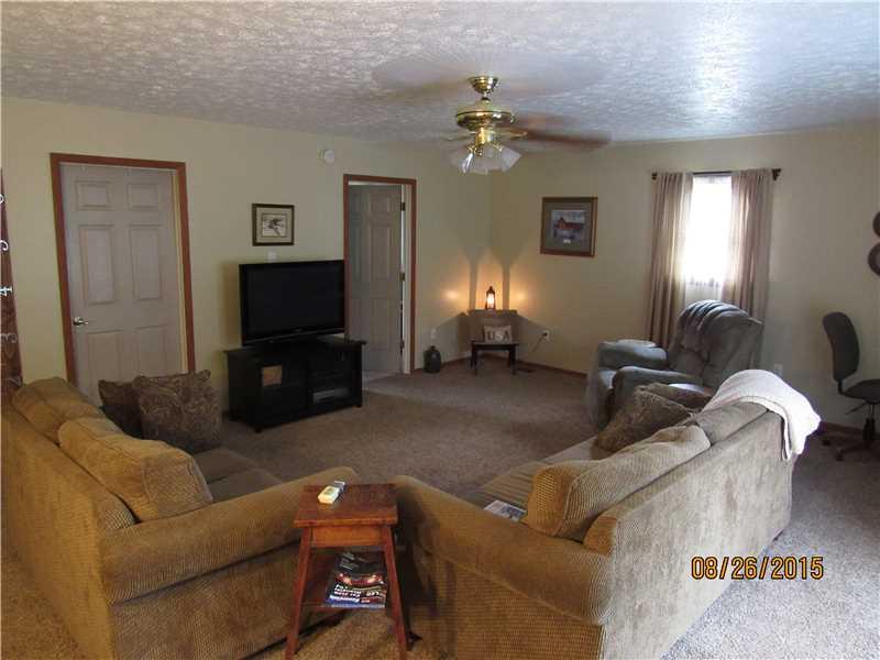 1199 Brush Run Road Washington, PA 15301 - Photo 10 of 25 Family Room.
