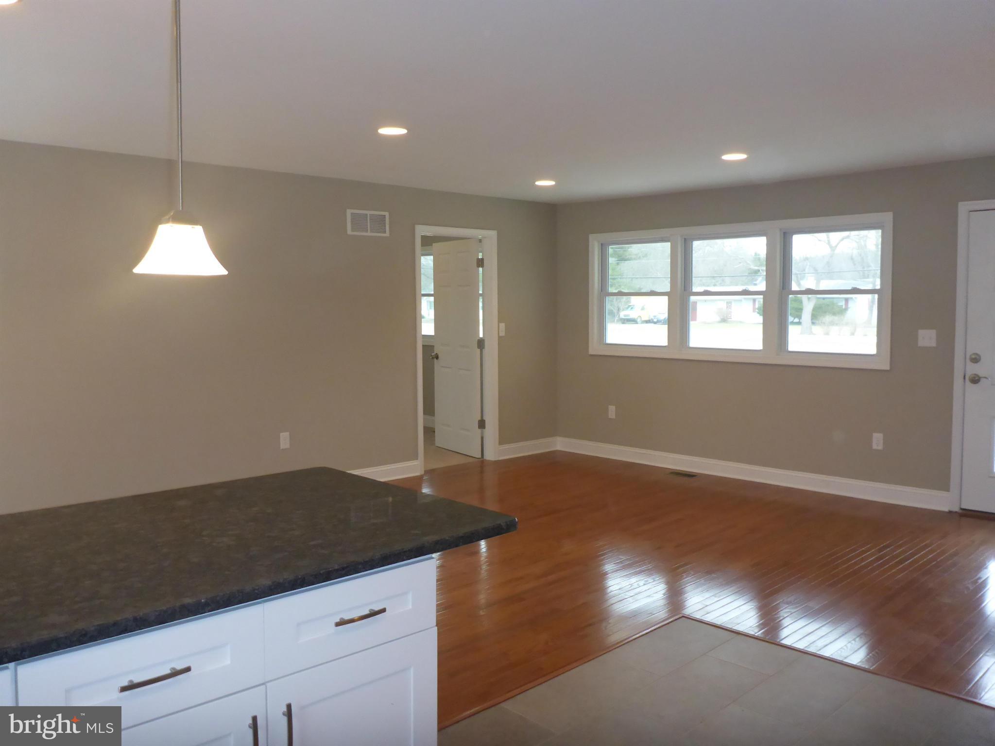 285 Hilltop Road Elkton, MD 21921 - Photo 11 of 28 Very Clean Looks.....