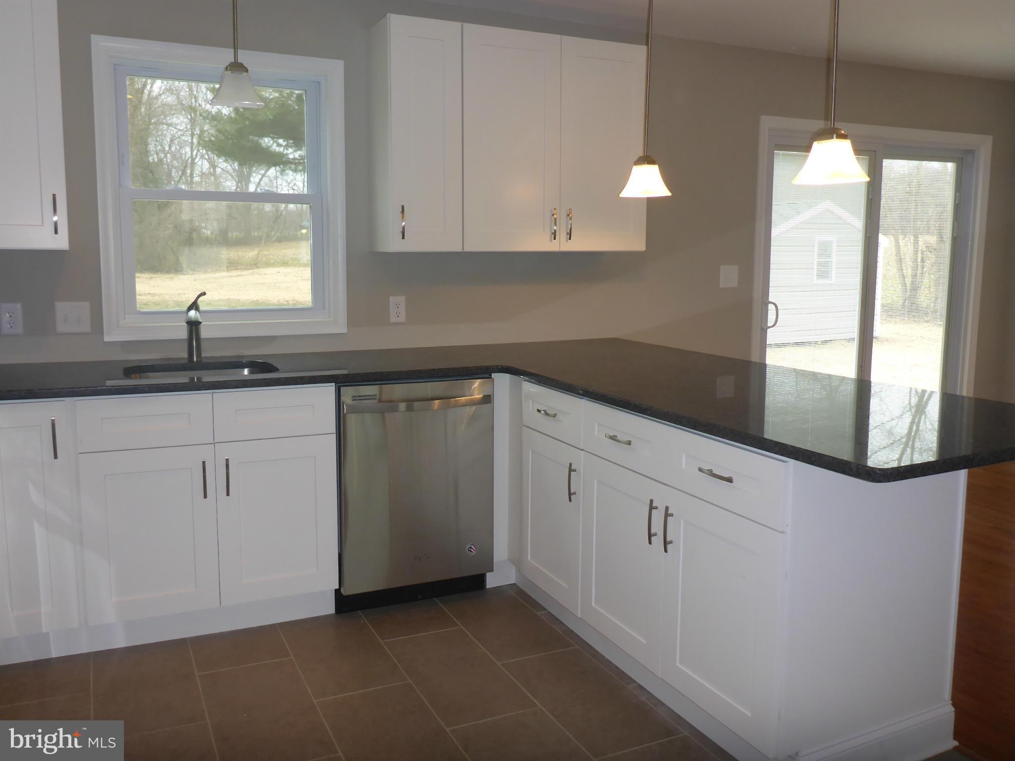 285 Hilltop Road Elkton, MD 21921 - Photo 13 of 28 Kitchen Breakfast Bar