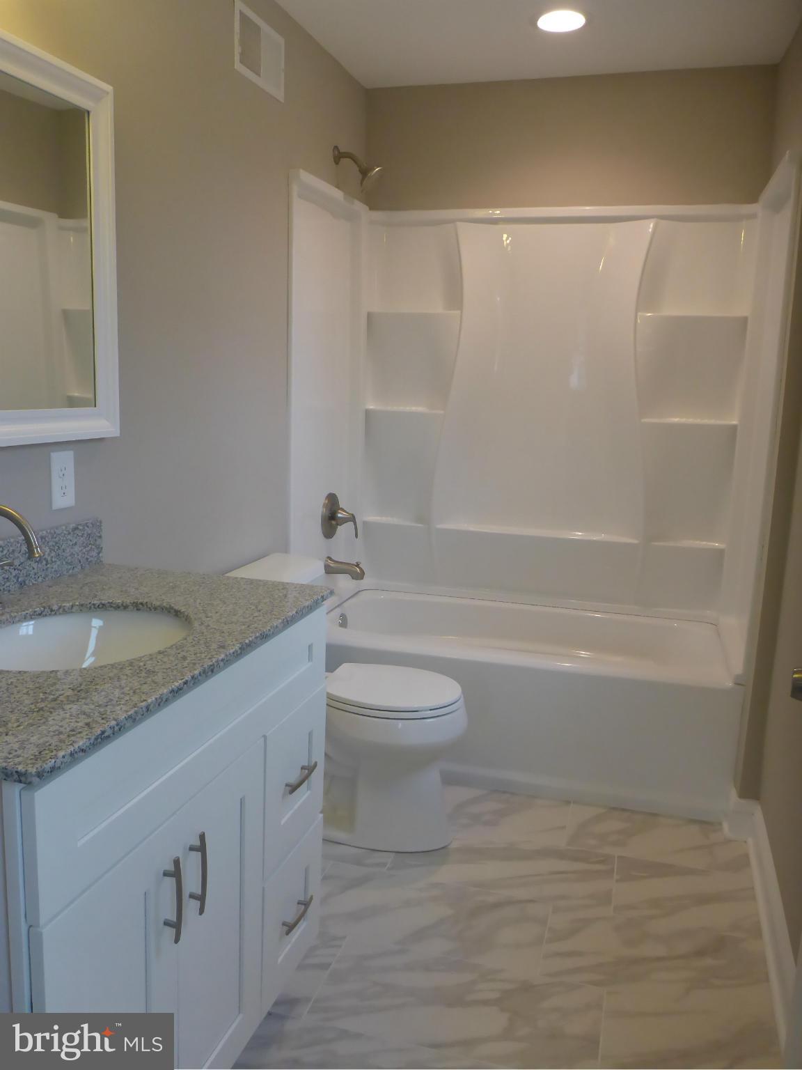 285 Hilltop Road Elkton, MD 21921 - Photo 16 of 28 Master Bath