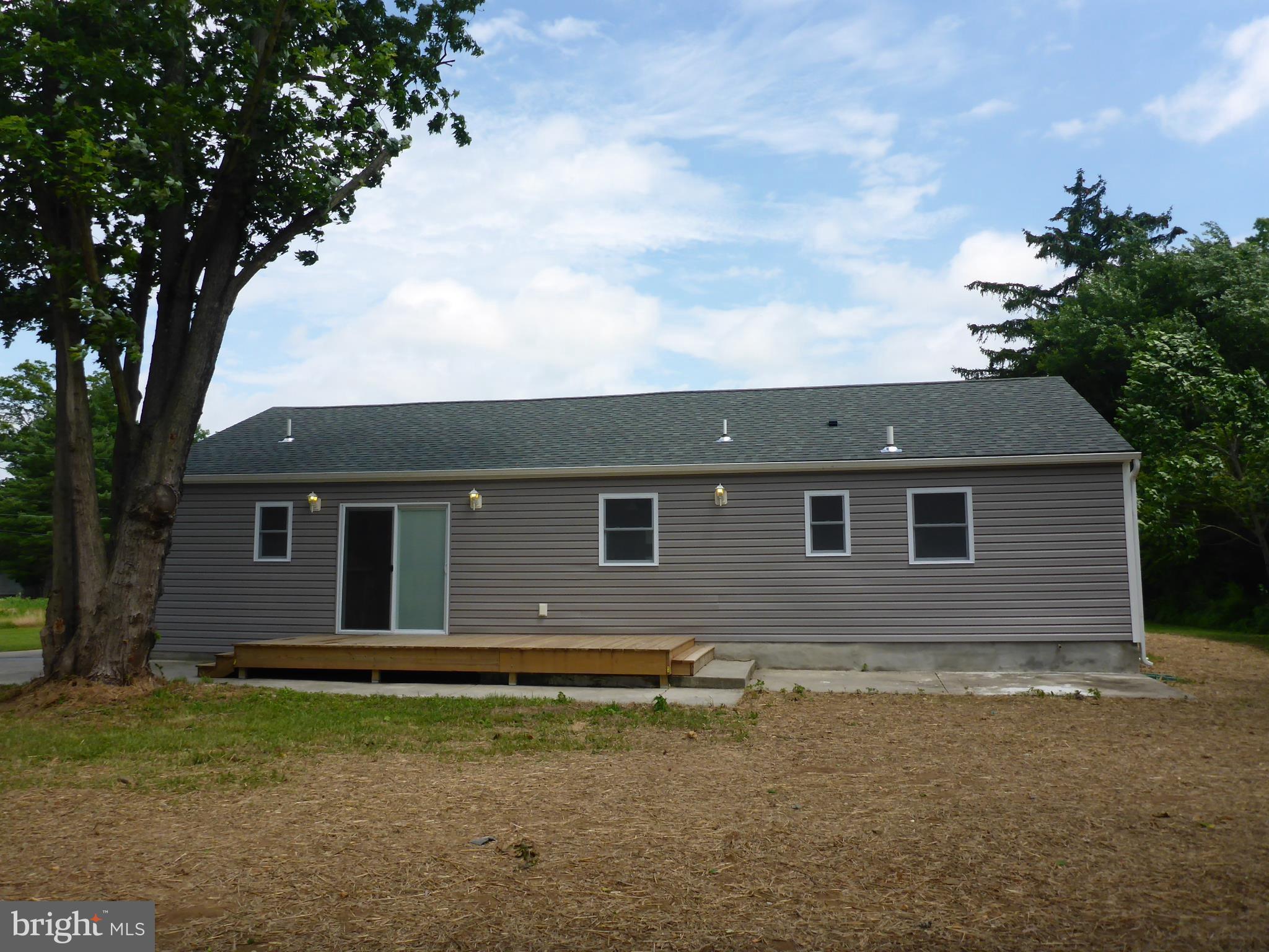 285 Hilltop Road Elkton, MD 21921 - Photo 27 of 28 Rear Deck to large Rear Yard