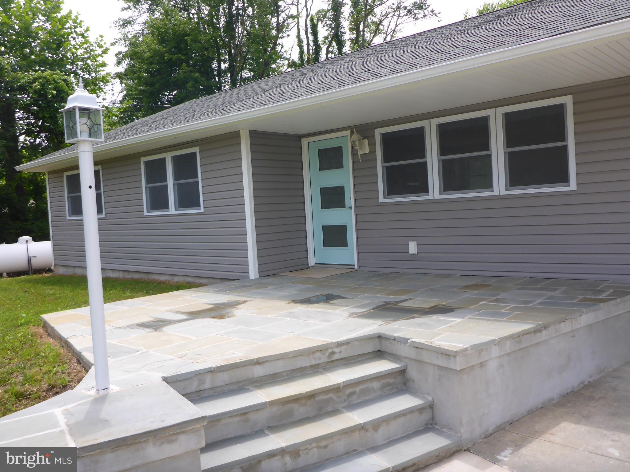285 Hilltop Road Elkton, MD 21921 - Photo 7 of 28 Elegant entry patio