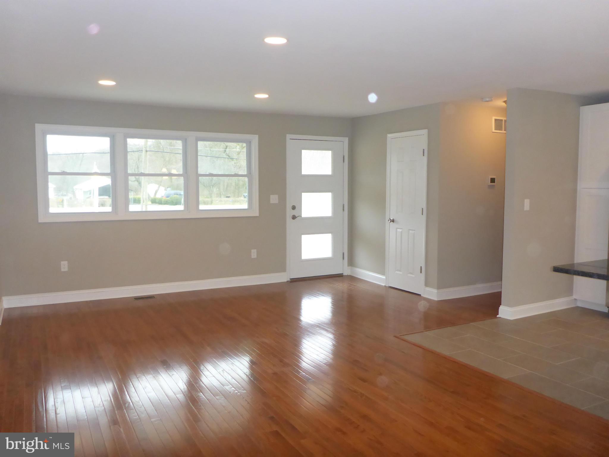 285 Hilltop Road Elkton, MD 21921 - Photo 8 of 28 Living Room with Beautiful Wood Floors