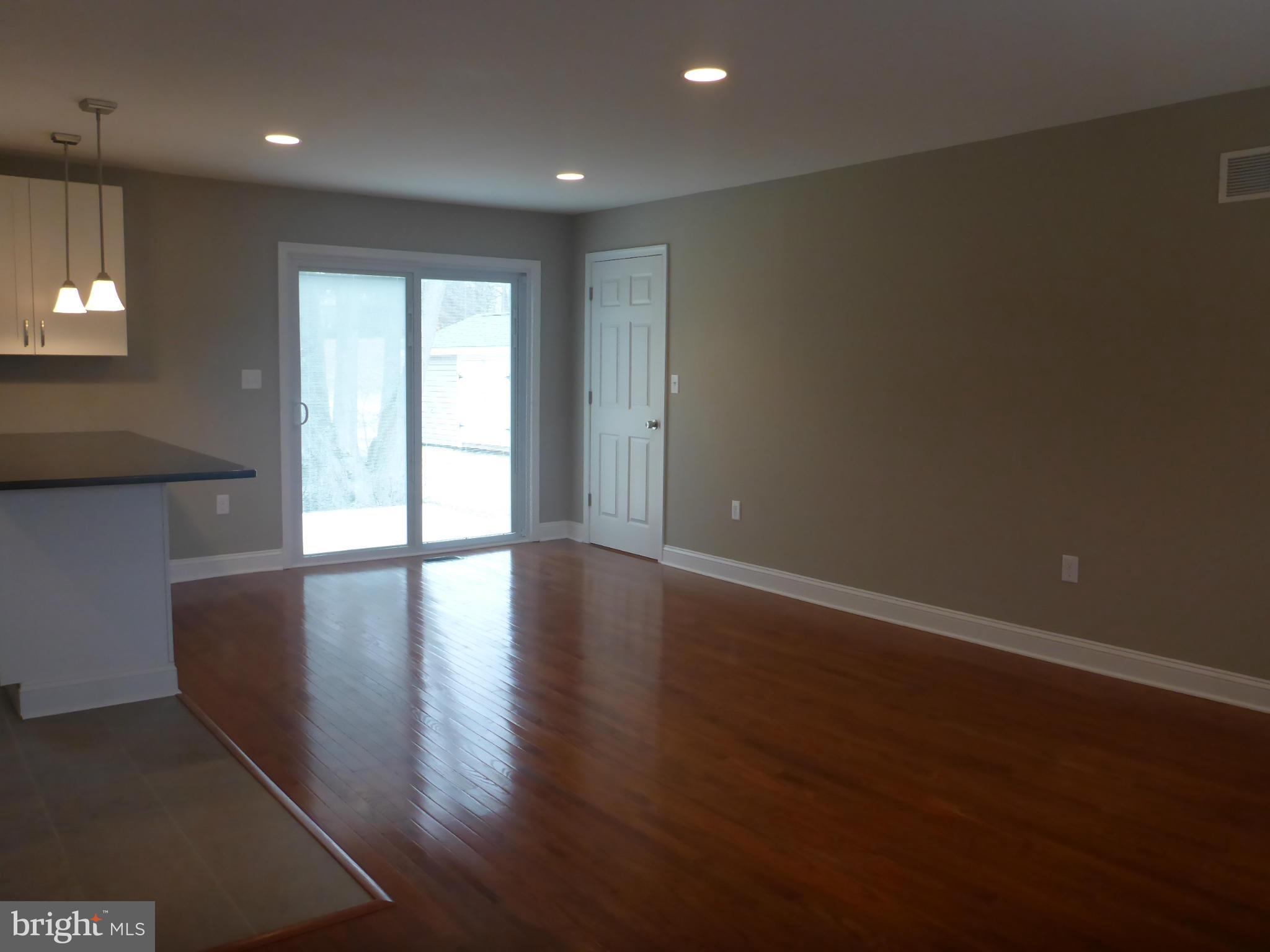 285 Hilltop Road Elkton, MD 21921 - Photo 10 of 28 Dining Area with Slider to Rear Patio
