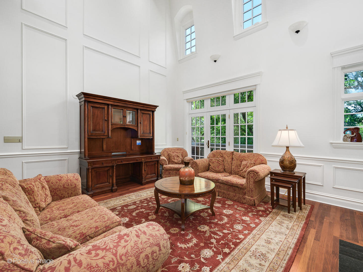 2019 North Mohawk Street, Unit 3 Chicago, IL 60614 - Photo 13 of 27 a living room with furniture and a window