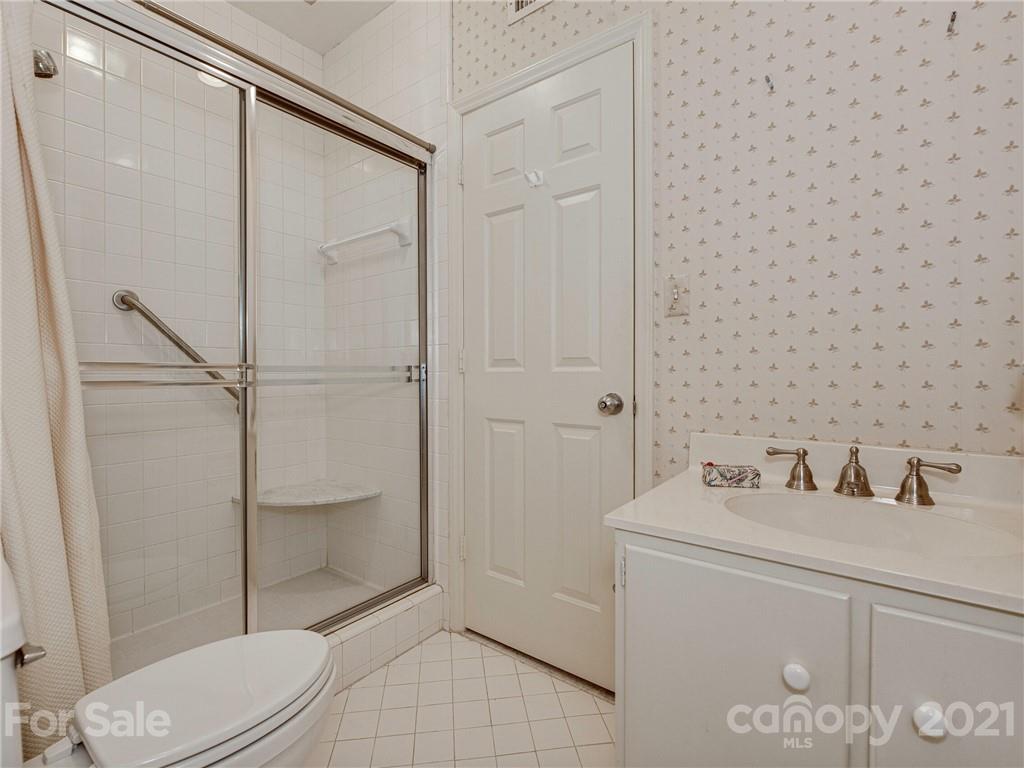 918 Cherokee Road Charlotte, NC 28207 - Photo 22 of 27 Gallery Image 22