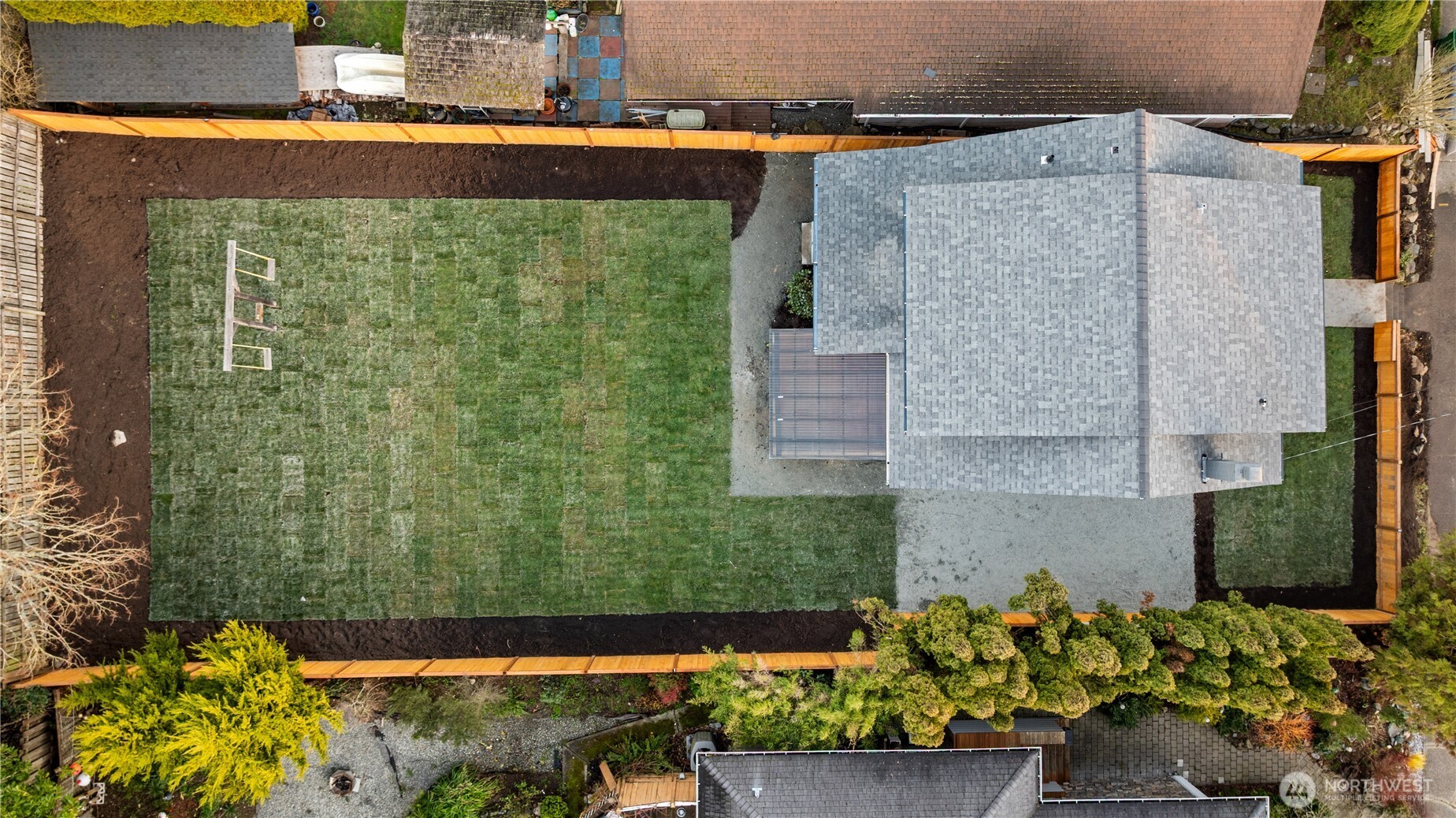 4706 Southwest Eddy Street Seattle, WA 98136 - Photo 2 of 27