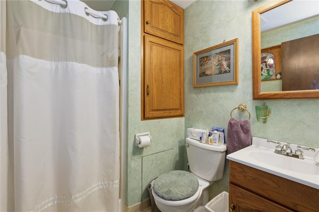 225 Woodcroft Road Baden, PA 15005 - Photo 23 of 43