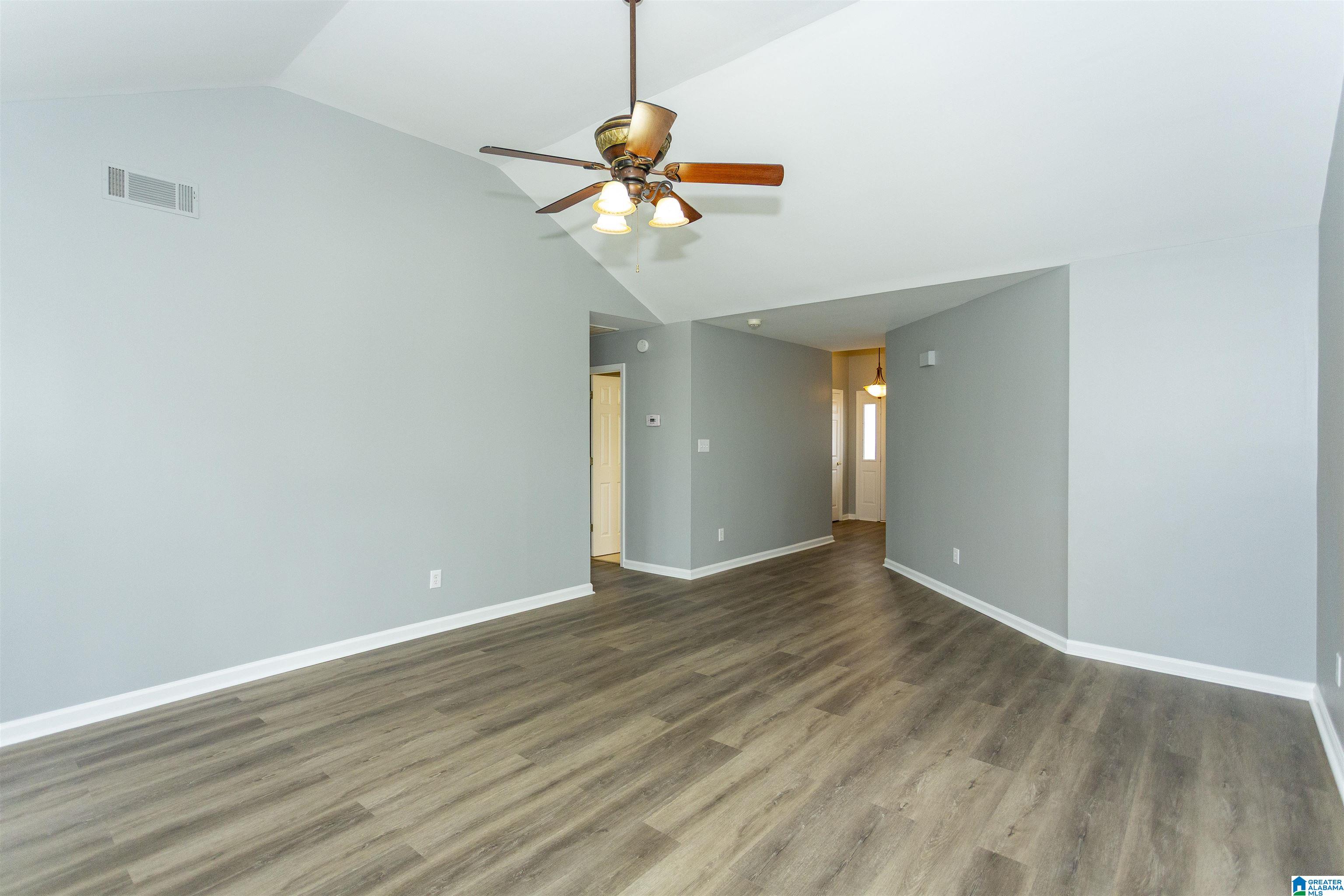 1636 Eastern Valley Road Bessemer, AL 35022 - Photo 6 of 28