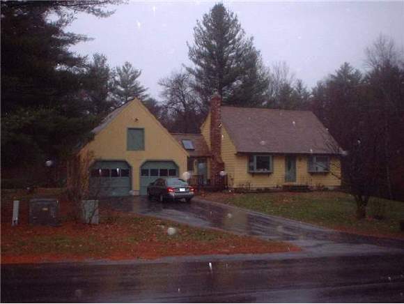 6 French Court Merrimack, NH 03054 - Photo 1 of 1