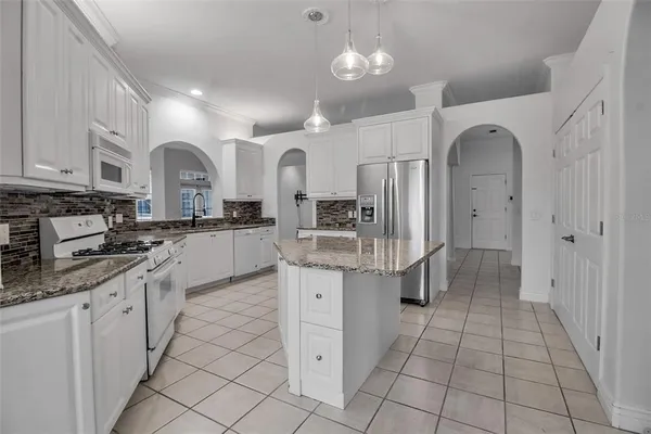 $4,000 | 4620 Swordfish Drive, Bradenton, FL 34208