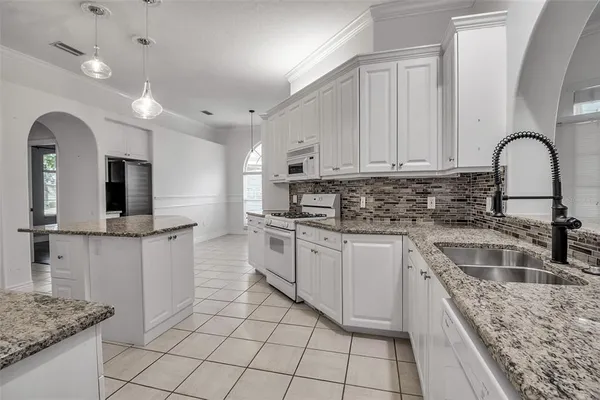 $4,000 | 4620 Swordfish Drive, Bradenton, FL 34208