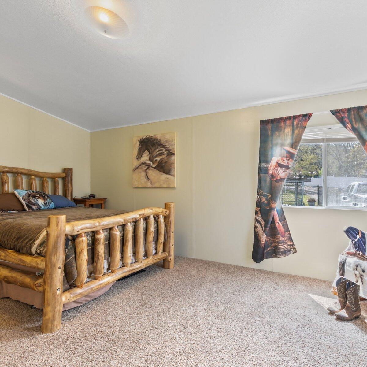 4599 East Antelope Road Eagle Point, OR 97524 - Photo 12 of 26 13