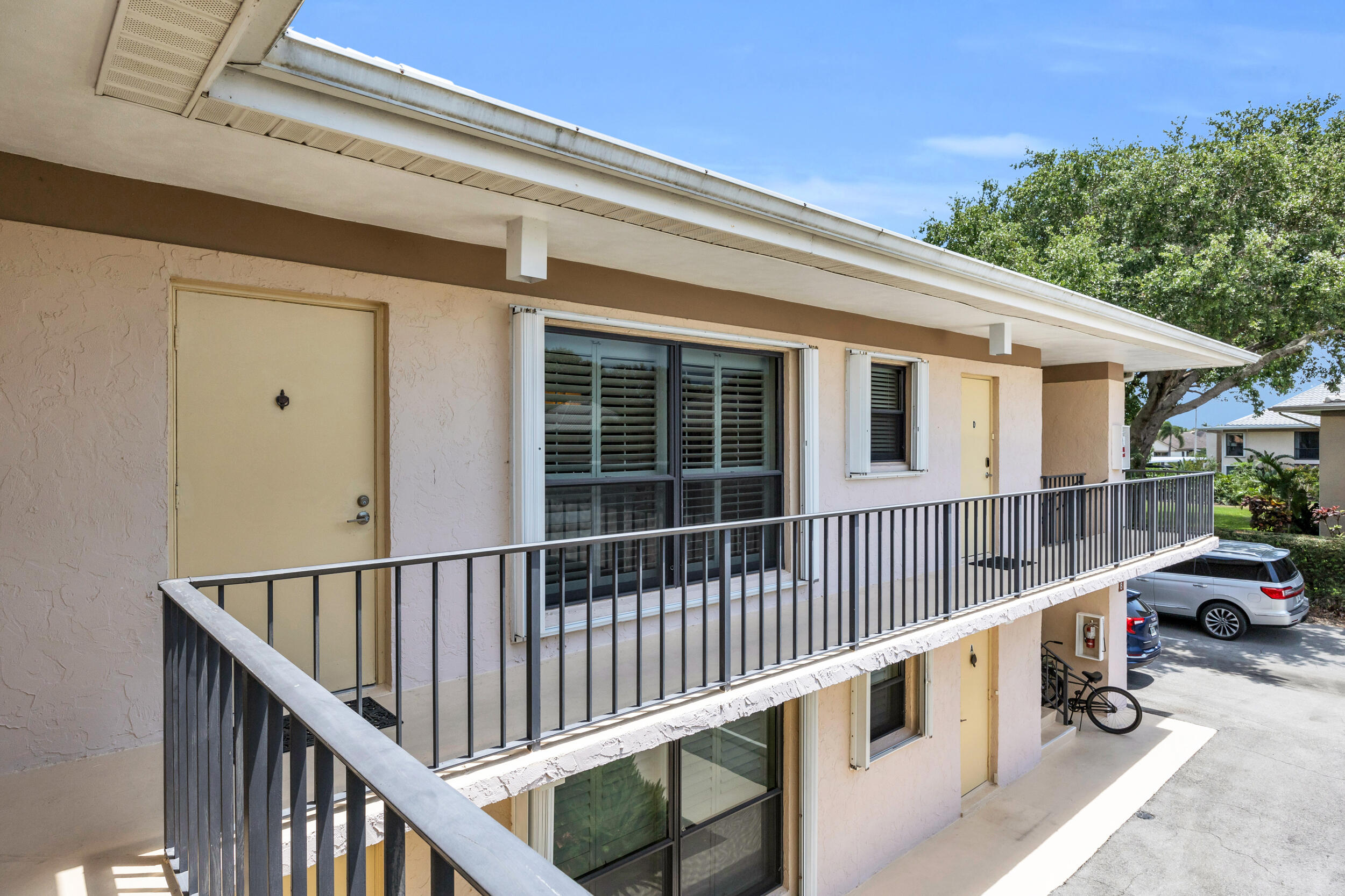 8 Southeast Turtle Creek Drive, Unit D Jupiter, FL 33469 - Photo 27 of 33