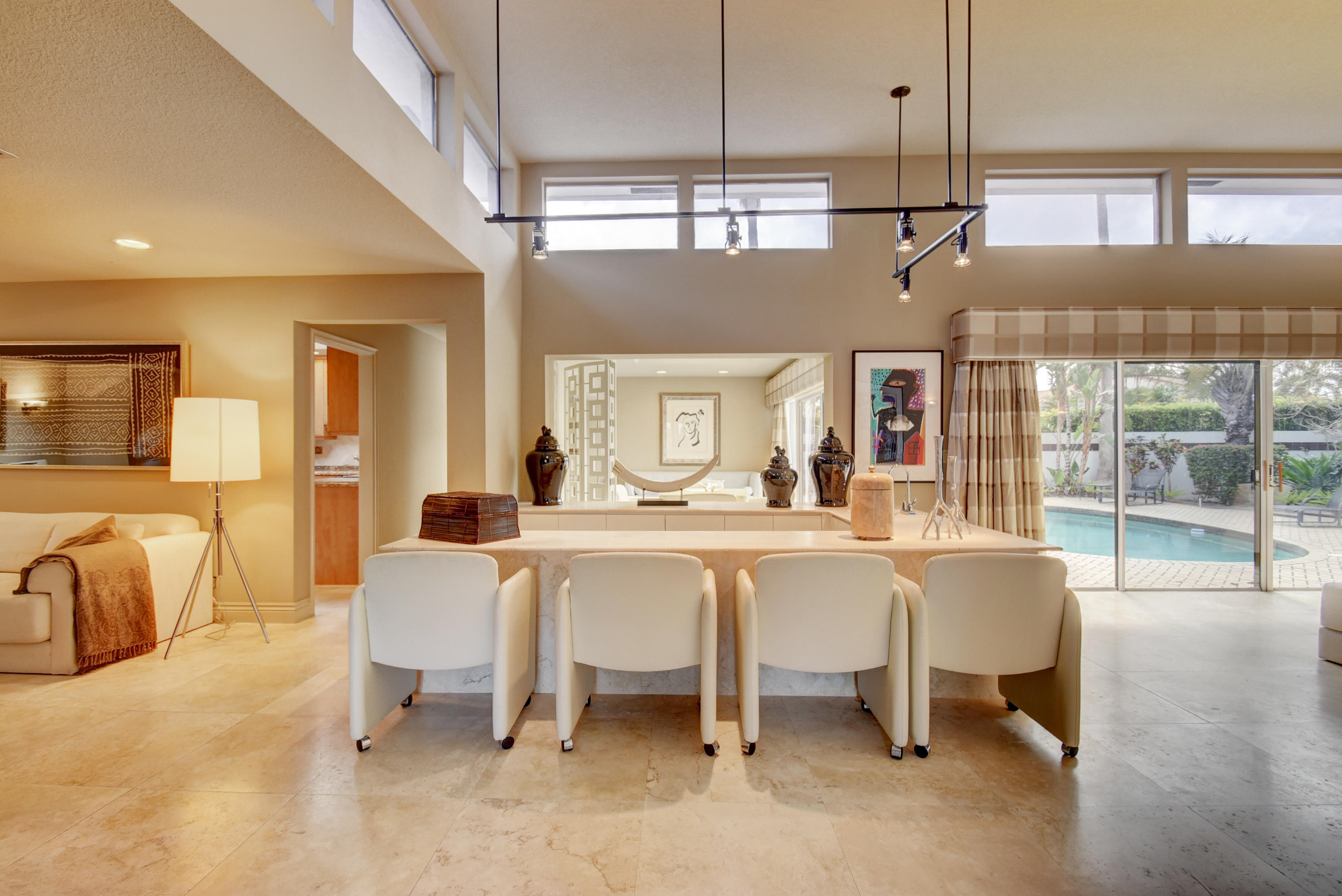 20583 Linksview Circle Boca Raton, FL 33434 - Photo 5 of 31 Bar Area