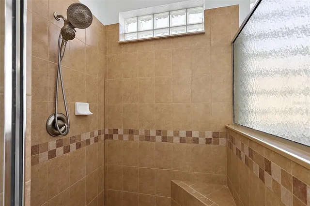 $559,900 | 10173 Lake Miona Way, Oxford, FL 34484