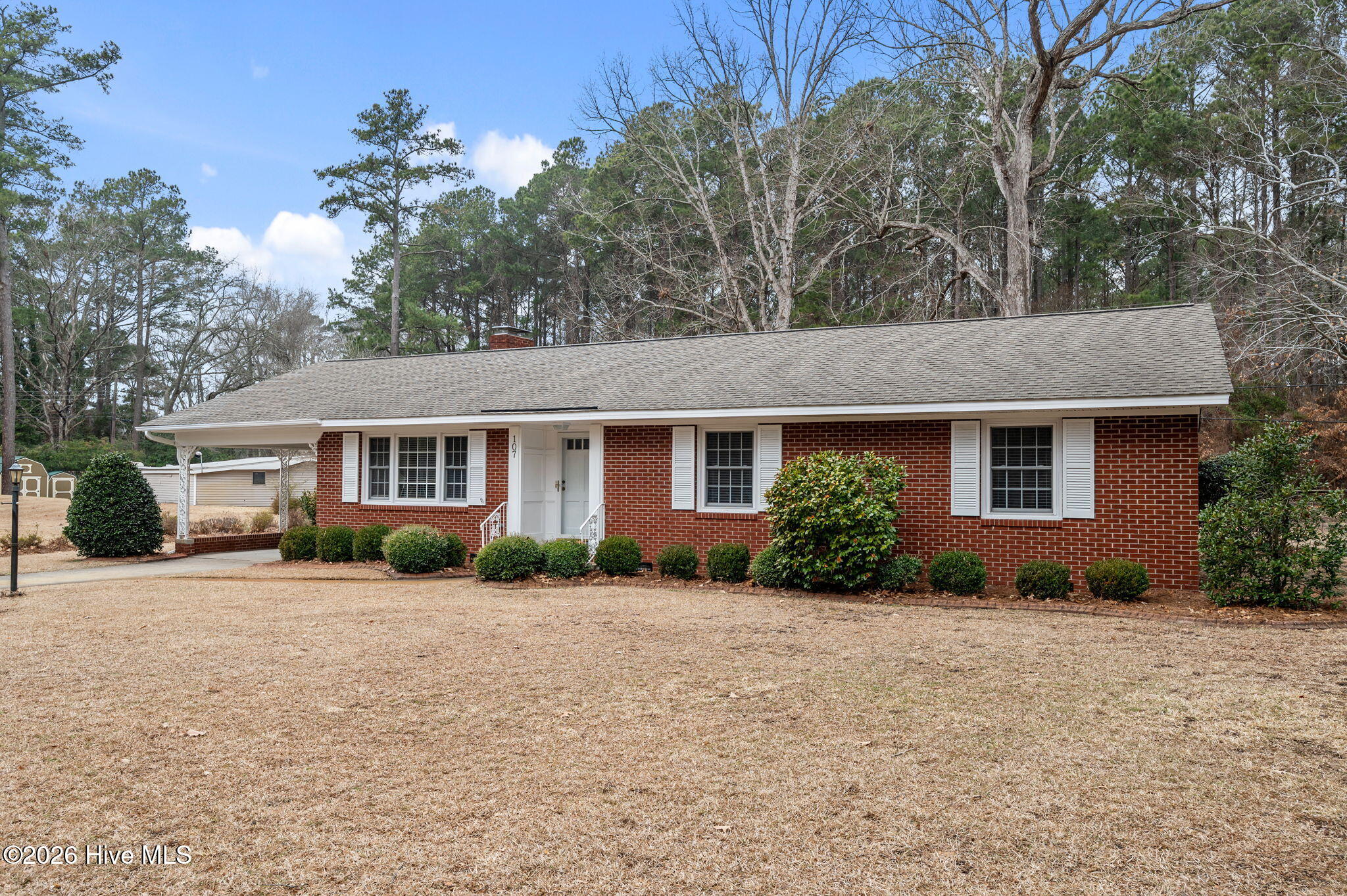 107 Ridgewood Circle Washington, NC 27889 - Photo 5 of 43 4-web-or-mls-LHV_6312