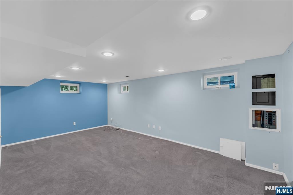 40 Rickland Road Old Tappan, NJ 07675 - Photo 21 of 32