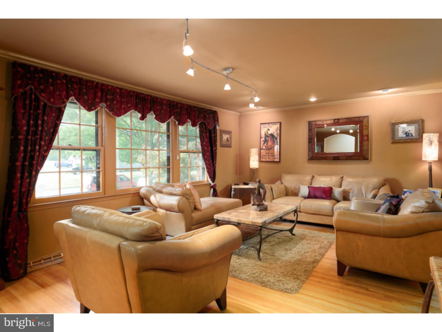 9 Sandringham Road Cherry Hill, NJ 08003 - Photo 5 of 25