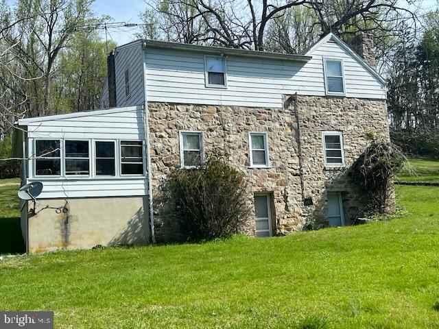 98 Fox Road Fleetwood, PA 19522 - Photo 3 of 28 Gallery Image 3