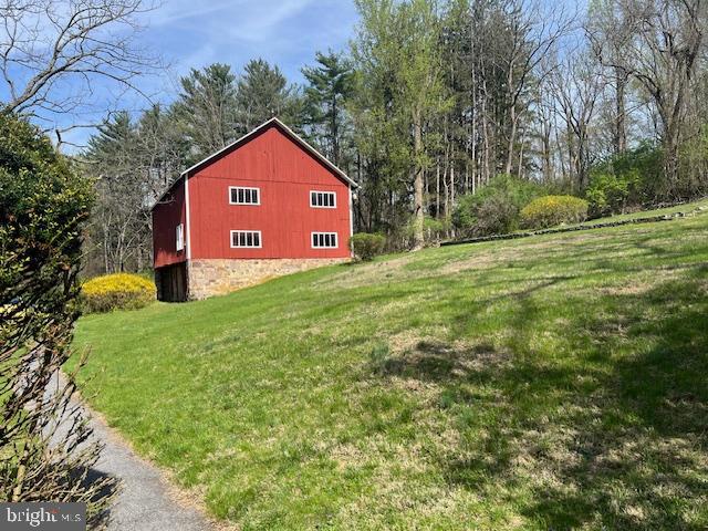 98 Fox Road Fleetwood, PA 19522 - Photo 5 of 28 Gallery Image 5