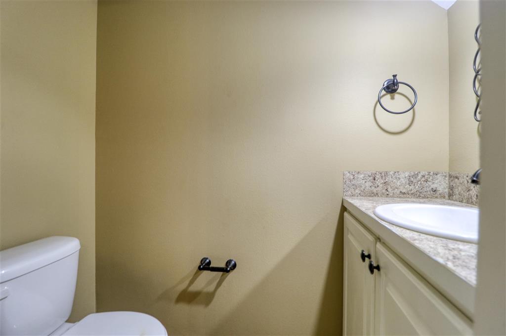 3915 Common Street Lake Charles, LA 70607 - Photo 10 of 18