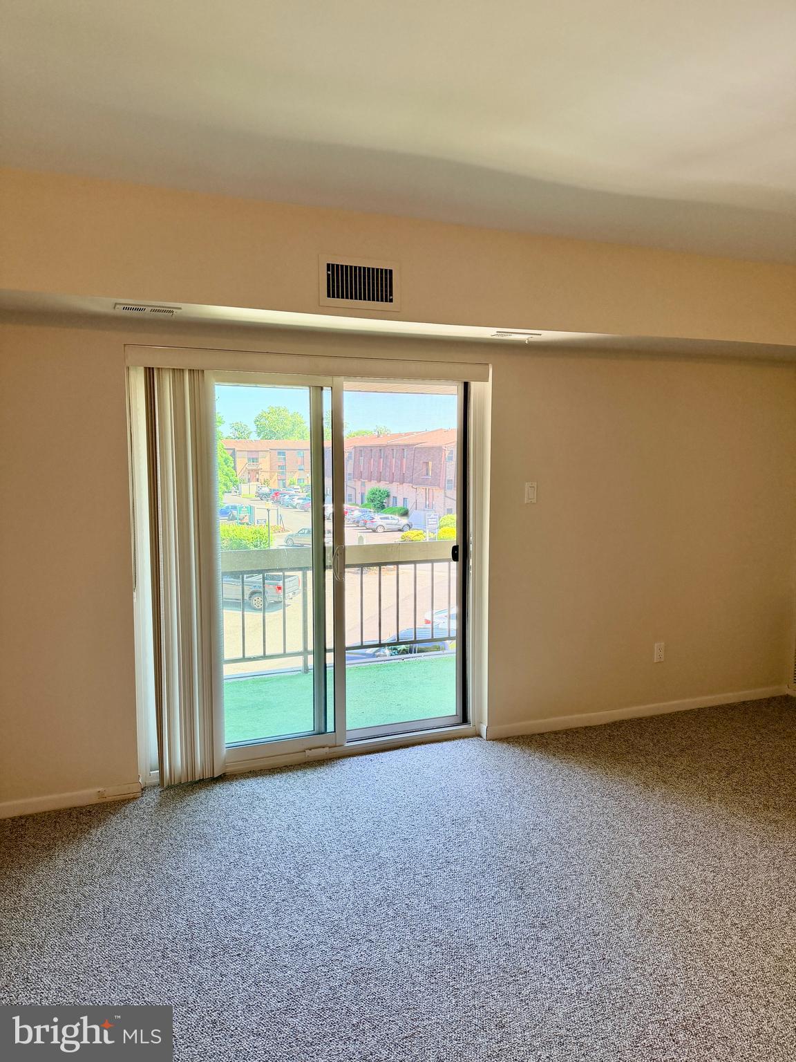 67203 Delaire Landing Road, Unit 203 Philadelphia, PA 19114 - Photo 7 of 43 Living Room