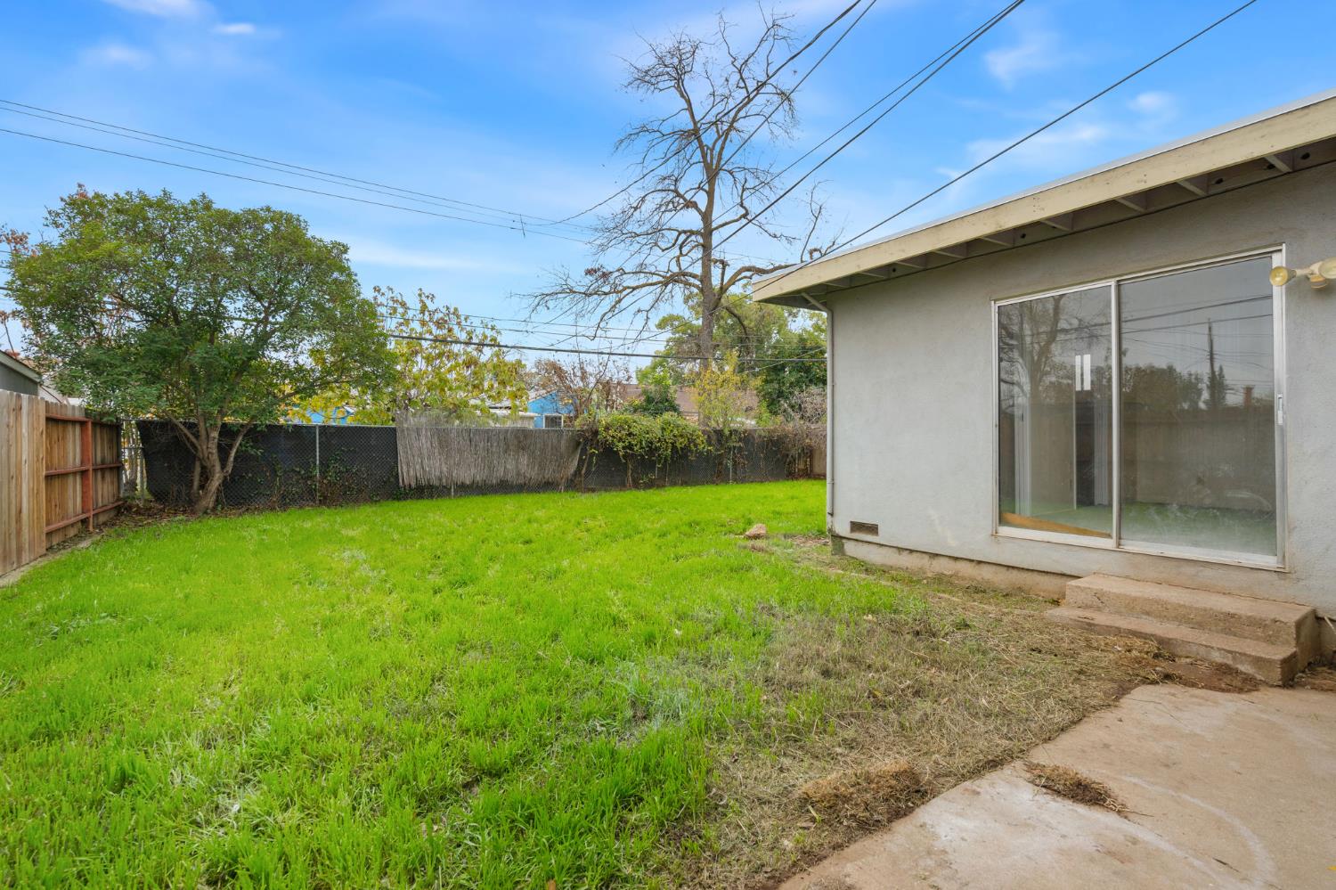 4540 Summit Way Sacramento, CA 95820 - Photo 19 of 22