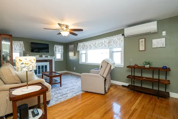 $699,999 | 189 Holyoke Street, Lynn, MA 01905