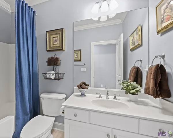 $555,000 | 38190 Springwood Avenue, Prairieville, LA 70769