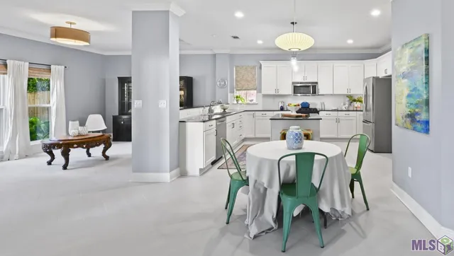 $555,000 | 38190 Springwood Avenue, Prairieville, LA 70769