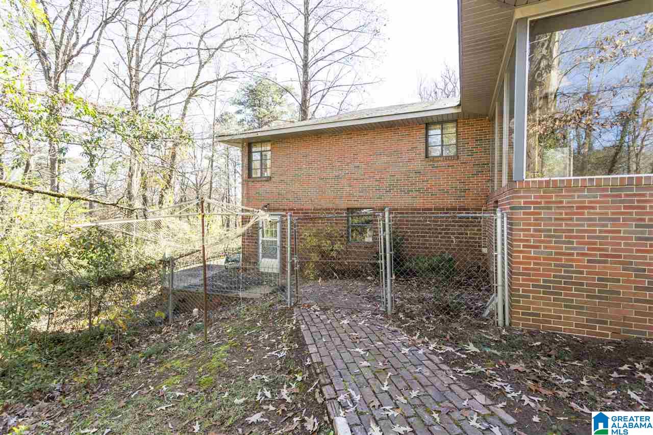 165 Kennilworth Road Bessemer, AL 35023 - Photo 7 of 39