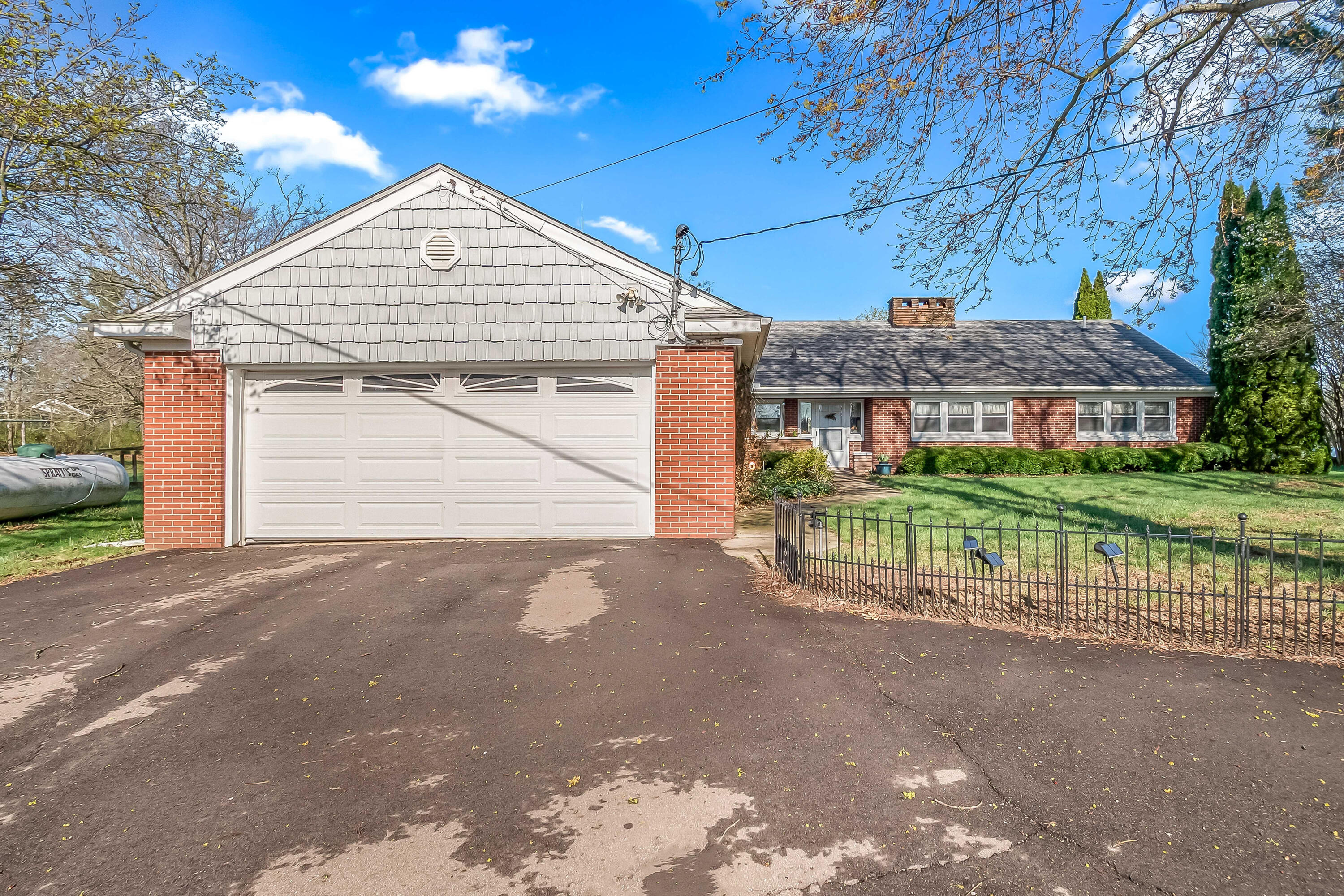 10900 Curth Road Jonesville, MI 49250 - Photo 7 of 71 28