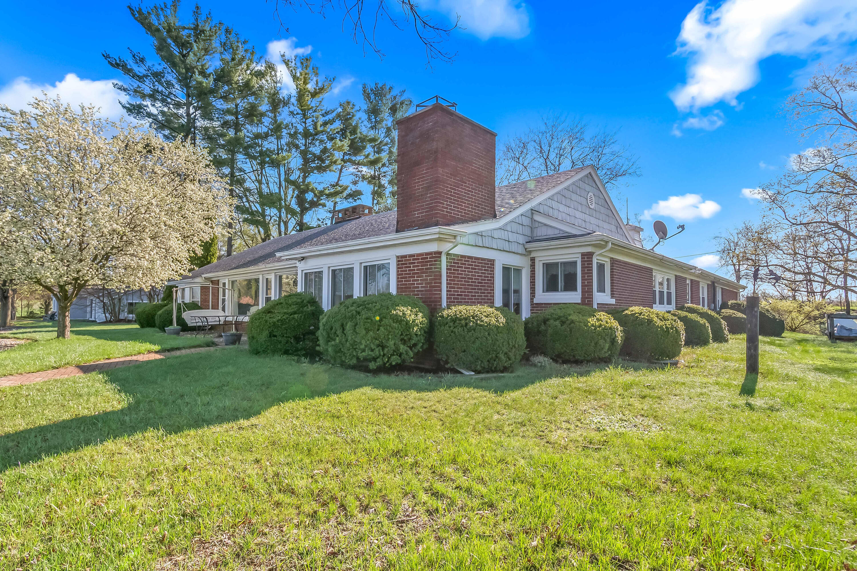 10900 Curth Road Jonesville, MI 49250 - Photo 8 of 71 36